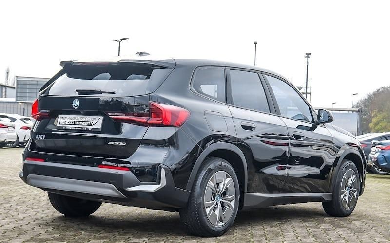 Gebraucht BMW iX1 Performance 230 kW (313 PS) 2023 Schwarz SUV