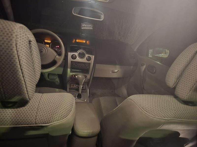 Second-hand Renault Mégane II Dynamique 135 CP (99 kW) 2004 Verde Berlinǎ