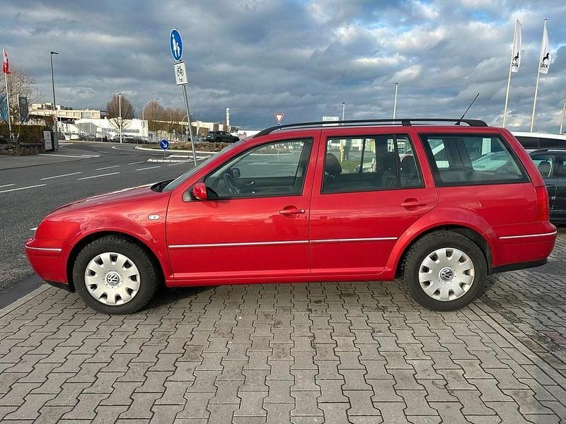 Gebraucht VW Bora Highline 116 PS (85 kW) 2002 Rot Limousine