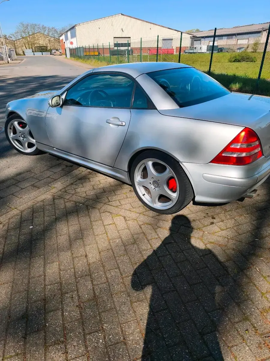 Second-hand Mercedes SLK200 164 CP (120 kW) 2000 Argintiu Cabrio