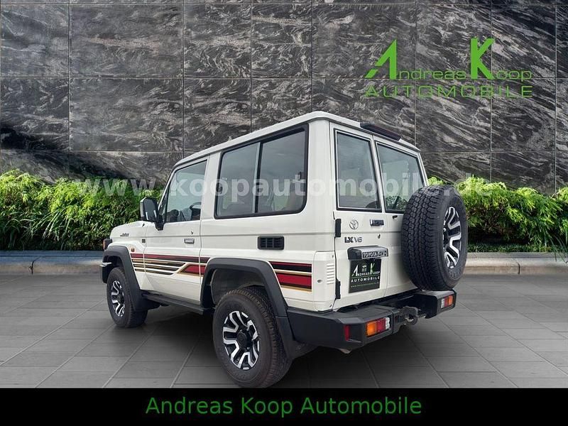 Neu Toyota Land Cruiser 231 PS (169 kW) 2025 Weiß SUV