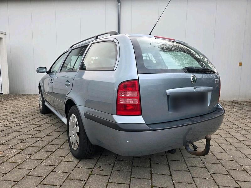 Gebraucht Skoda Octavia 101 PS (74 kW) 2005 Grau Kombi
