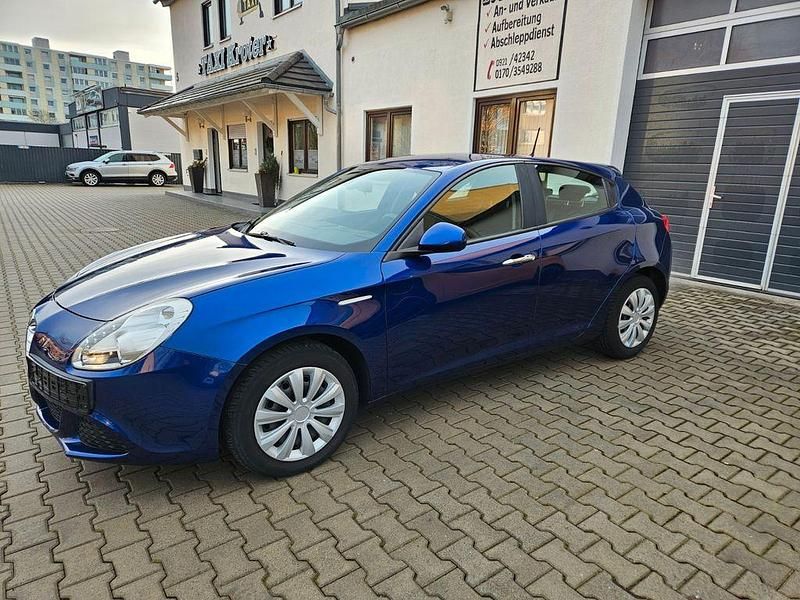Blau Gebraucht 2014 Alfa Romeo Giulietta Impression Kleinwagen | 6.190 € (Superpreis) - Bild 1/4
