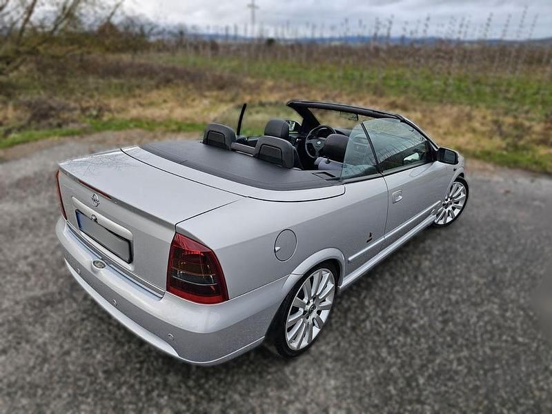 Gebraucht Opel Astra Cabriolet Edition 147 PS (108 kW) 2005 Silber Cabrio