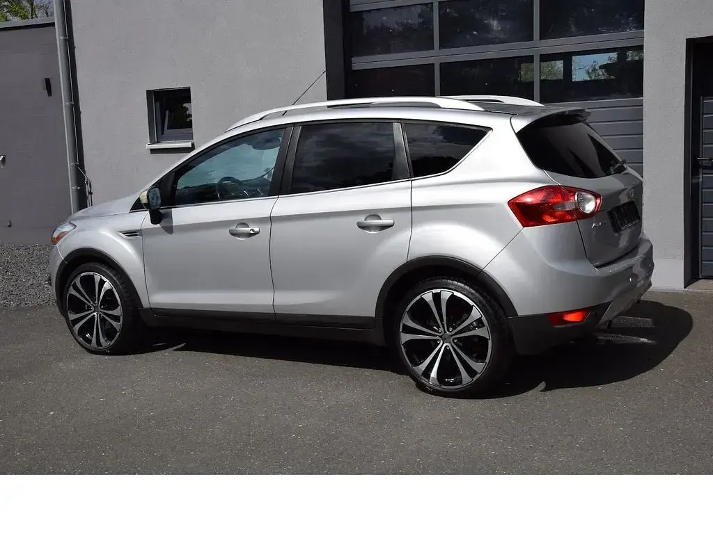 Gebraucht Ford Kuga Titanium 136 PS (100 kW) 2009 Silber SUV