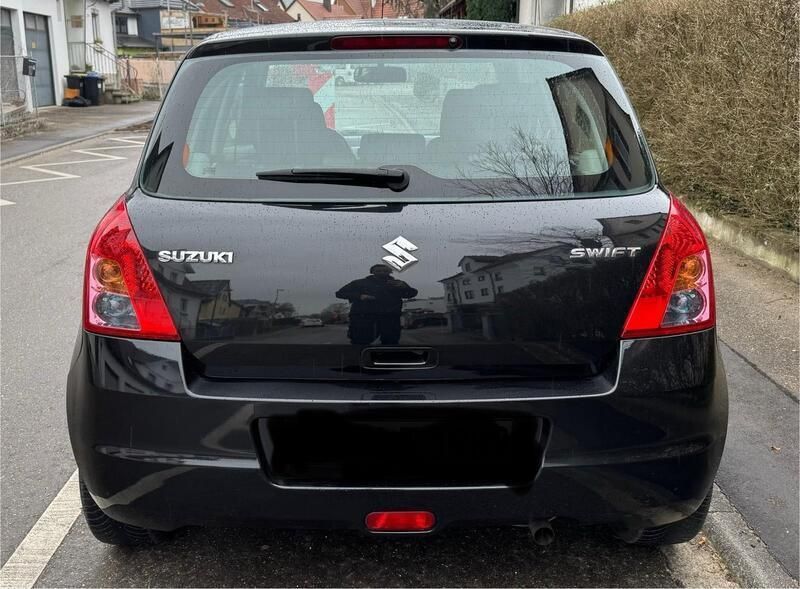 Schwarz Gebraucht 2009 Suzuki Swift Kleinwagen | 3.599 € (Etwas zu teuer) - Bild 1/4