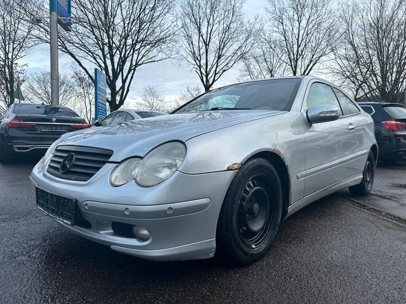 Gebraucht Mercedes C180 143 PS (105 kW) 2003 Silber Coupé