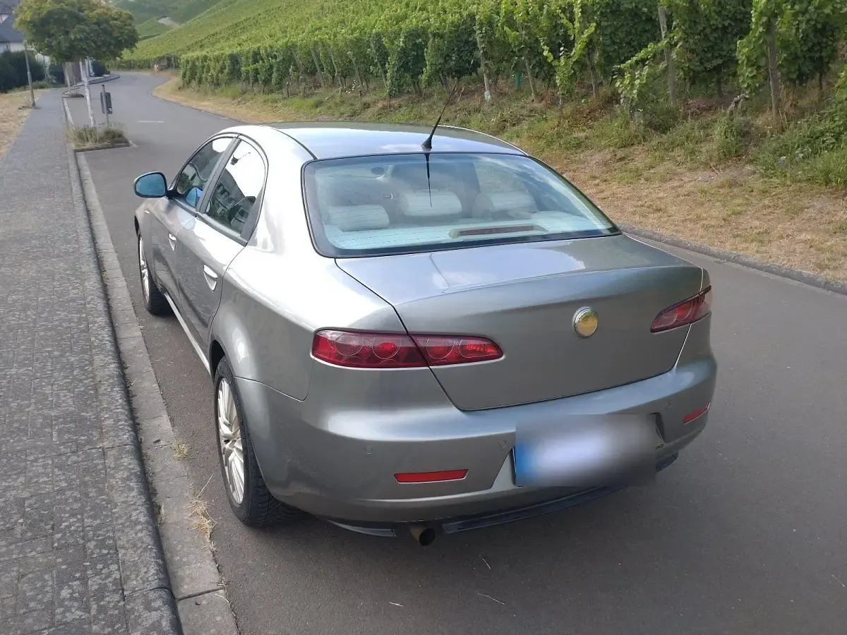 Gebraucht Alfa Romeo 159 120 PS (88 kW) 2007 Beige Limousine