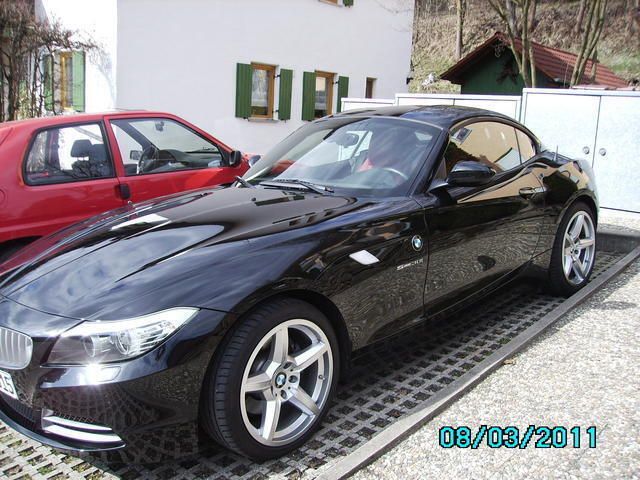 Gebraucht BMW Z4 351 PS (258 kW) 2010 Schwarz metallic Cabrio