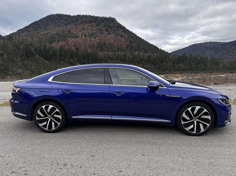 Gebraucht VW Arteon R-line 190 PS (139 kW) 2021 Blau Limousine