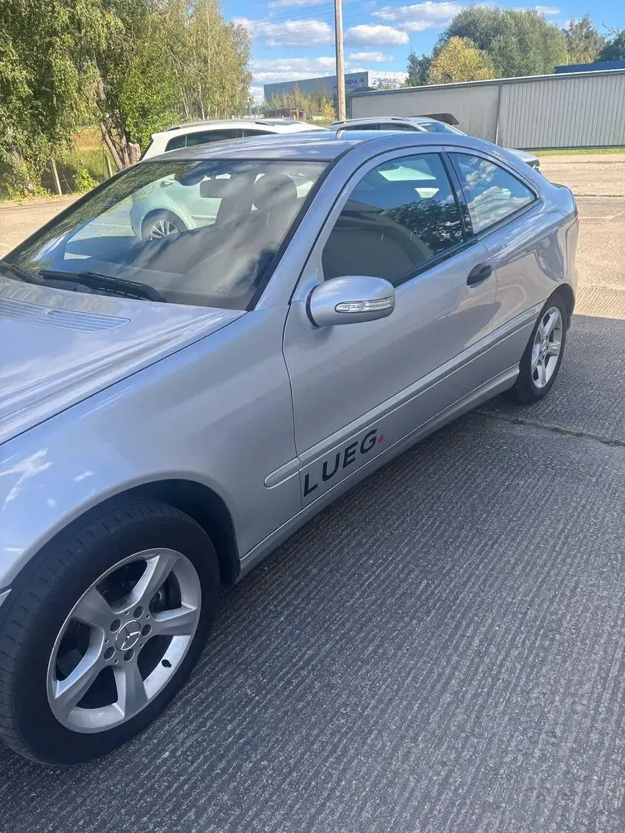Gebraucht Mercedes CLC200 163 PS (119 kW) 2007 Silber Coupé