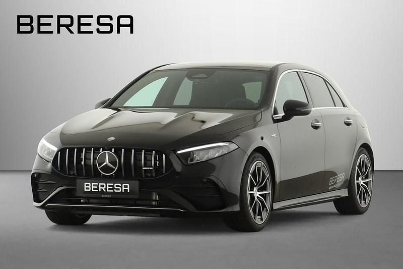 Unilack nachtschwarz Gebraucht 2024 Mercedes A35 AMG AMG Limousine | 44.880 € (Fairer Preis) - Bild 1/4