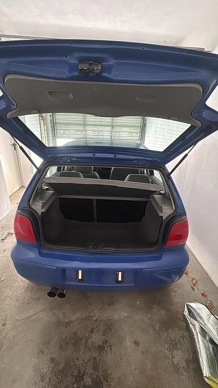 Blau Gebraucht 2001 VW Polo Basis Kleinwagen | 1.500 € (Guter Preis) - Bild 1/4