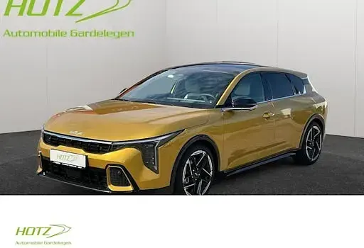 Neu Kia K4 GT-Line 180 PS (132 kW) 2026 Gelb Kombi