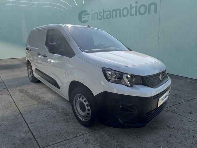Gebraucht Peugeot Partner 102 PS (75 kW) 2021 Weiß Van / Kleinbus