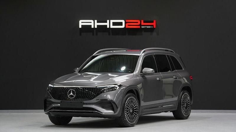 Mountaingrau met. Neu 2025 Mercedes EQB300 AMG SUV | 51.990 € - Bild 1/4