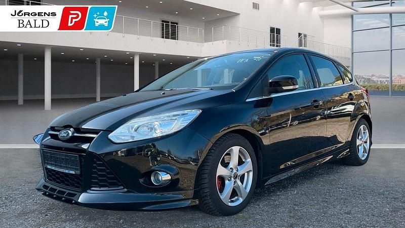Gebraucht Ford Focus Titanium 140 PS (102 kW) 2013 Schwarz Limousine