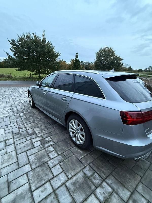 Gebraucht Audi A6 Ambiente 190 PS (139 kW) 2016 Grau Kombi