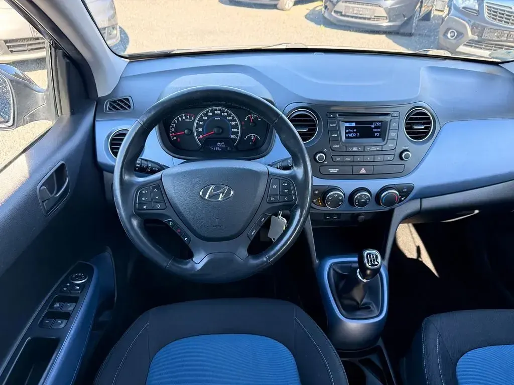 Gebraucht Hyundai i10 Edition 87 PS (63 kW) 2014 Schwarz Kleinwagen