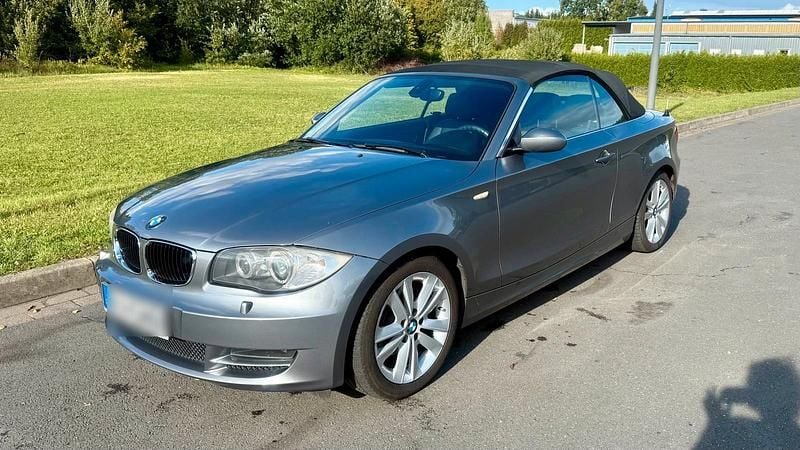 Grau Gebraucht 2009 BMW 118 Cabriolet Cabrio | 5.950 € (Superpreis) - Bild 1/4