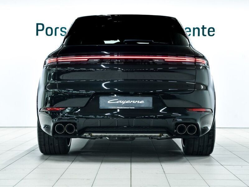 Gebraucht Porsche Cayenne 470 PS (345 kW) 2025 Schwarz SUV