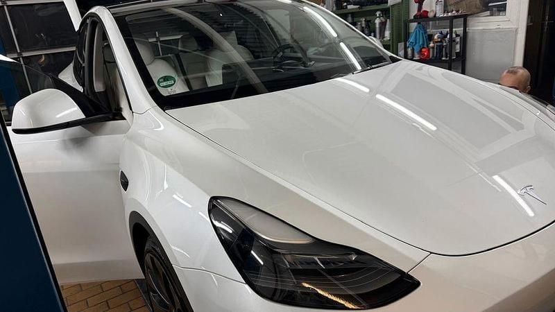 Gebraucht Tesla Model Y Performance 392 kW (534 PS) 2023 Weiß SUV