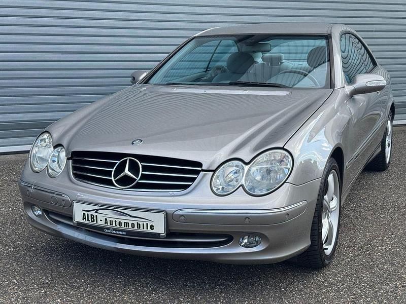 Silber Gebraucht 2003 Mercedes CLK200 Avantgarde Coupé | 2.480 € (Superpreis) - Bild 1/4