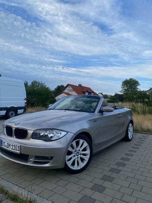 Beige Gebraucht 2009 BMW 120 Cabriolet Cabrio | 8.000 € (Guter Preis) - Bild 1/4