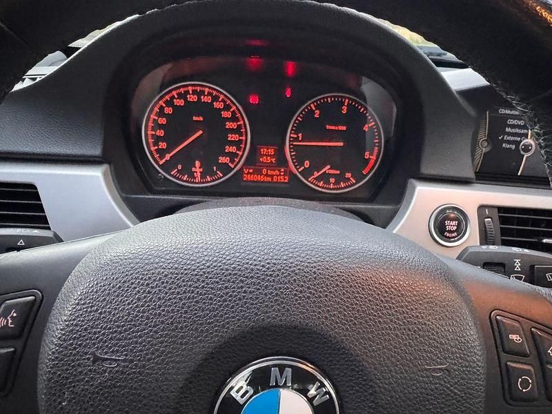 Gebraucht BMW 318 143 PS (105 kW) 2009 Blau Kombi