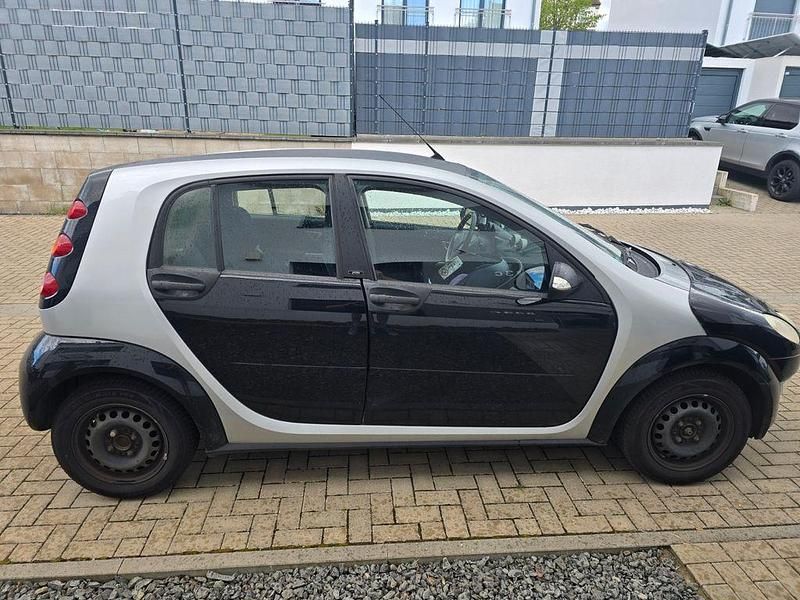 Second-hand Smart ForFour Pulse 75 CP (55 kW) 2005 Negru Hatchback