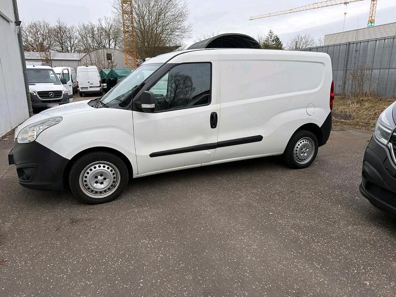 Gebraucht Opel Combo 95 PS (69 kW) 2018 Weiß Van / Kleinbus