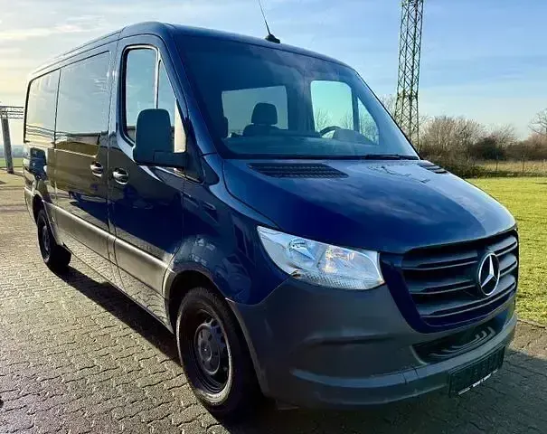 Gebraucht Mercedes Sprinter 163 PS (119 kW) 2019 Blau Van