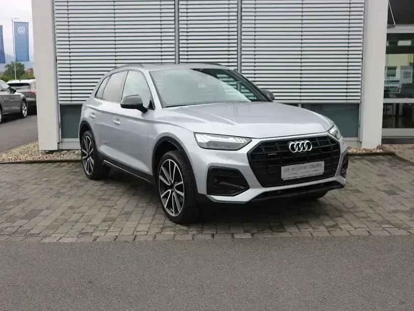 Second-hand Audi Q5 Advanced 204 CP (150 kW) 2022 Argintiu SUV