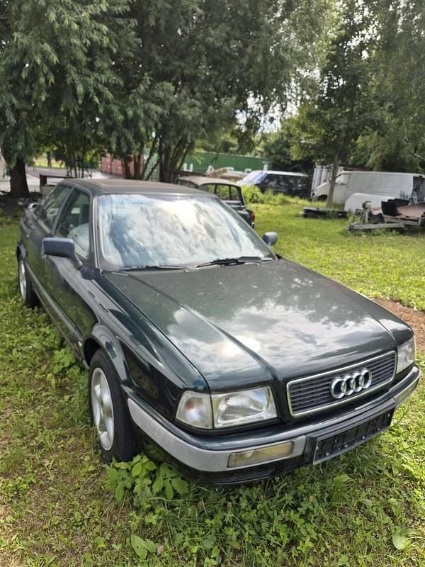 Grün Gebraucht 1993 Audi 80 Limousine | 1.898 € - Bild 1/4