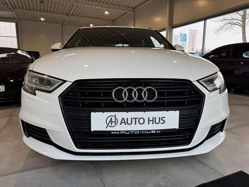 Gebraucht Audi A3 S-Line 150 PS (110 kW) 2019 Weiß Limousine
