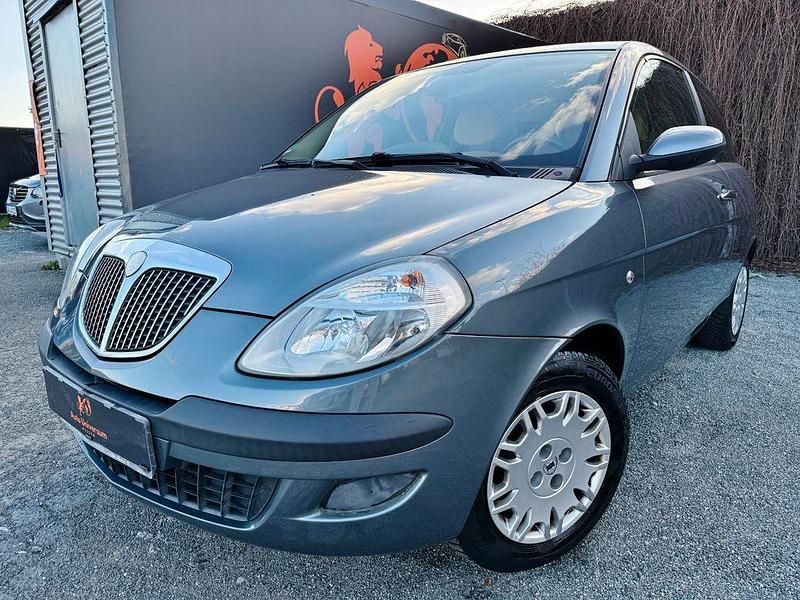 Gebraucht Lancia Ypsilon 95 PS (69 kW) 2003 Grau Kleinwagen
