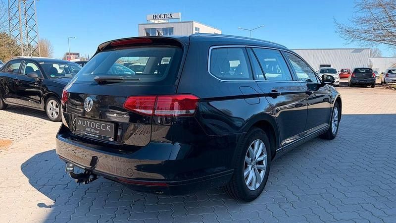 Gebraucht VW Passat 150 PS (110 kW) 2018 Schwarz Kombi