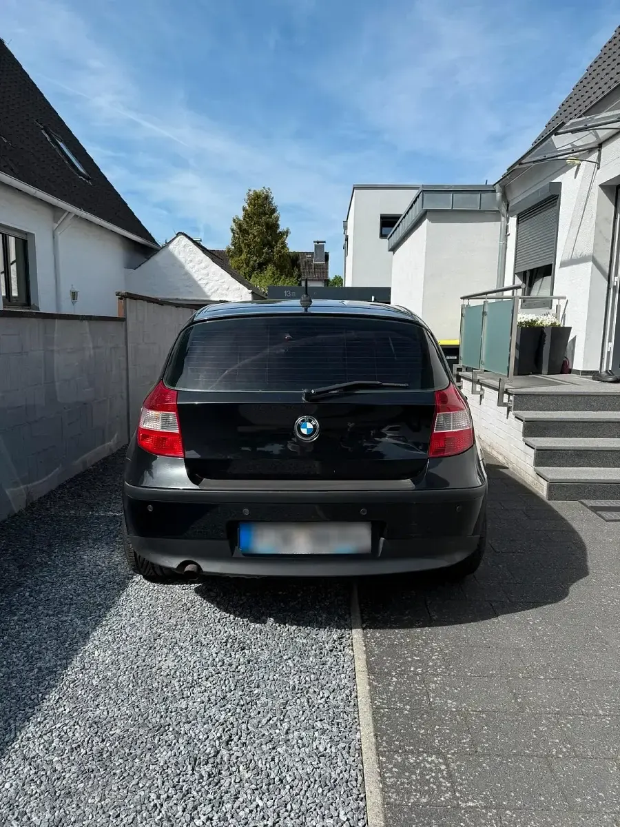 Gebraucht BMW 116 116 PS (85 kW) 2006 Schwarz Kleinwagen