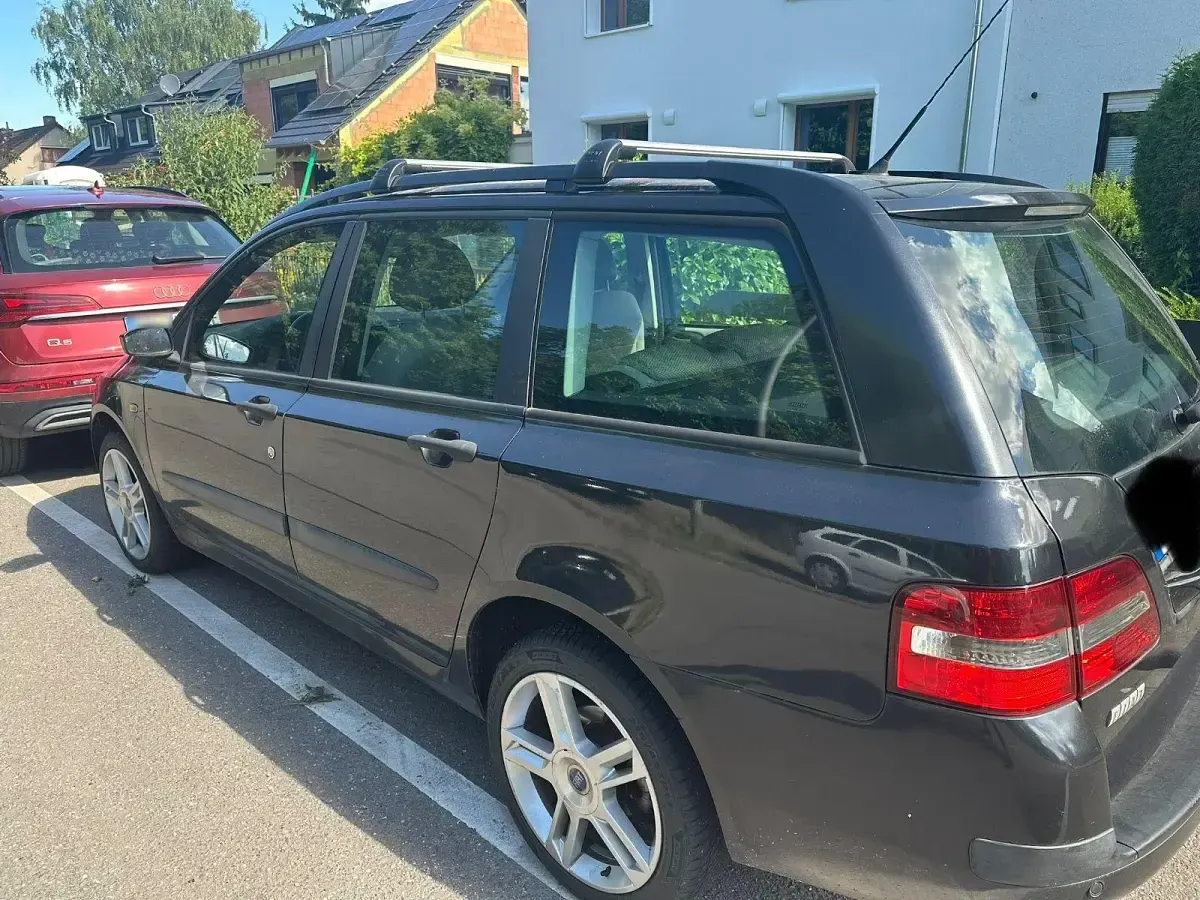 Gebraucht Fiat Stilo 116 PS (85 kW) 2005 Schwarz Kombi