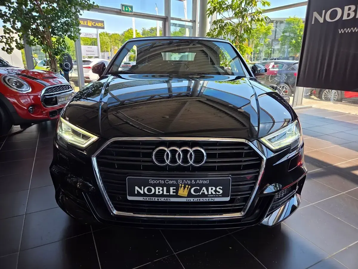 Gebraucht Audi A3 Cabriolet S-Line 150 PS (110 kW) 2019 Mythosschwarz metallic (metallic) Cabrio