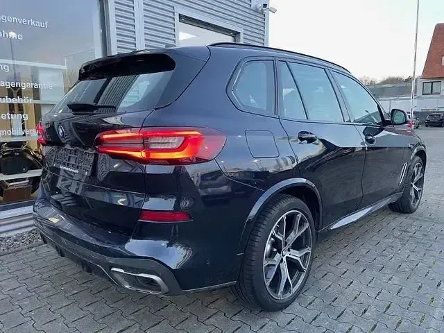 Używany BMW X5 Performance 530 KM (389 kW) 2021 Czarny SUV