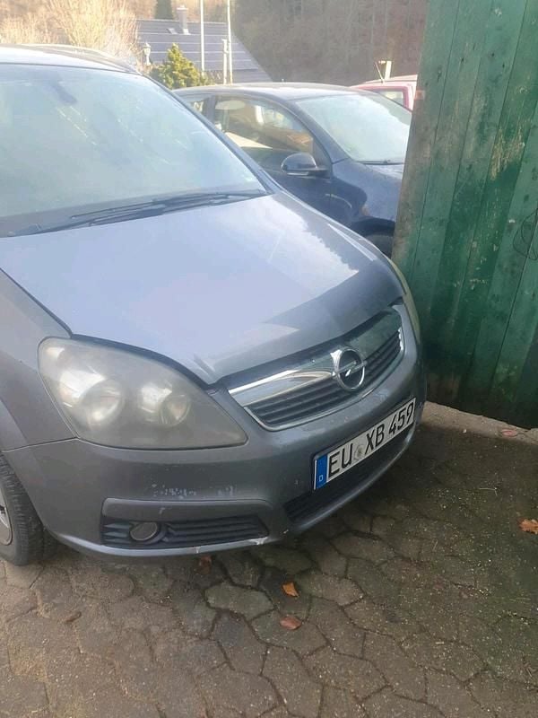 Gebraucht Opel Zafira 140 PS (102 kW) 2005 Grau Van / Kleinbus