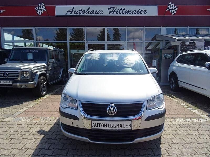 Silber Gebraucht 2007 VW Touran Conceptline Van / Kleinbus | 1.999 € (Guter Preis) - Bild 1/4