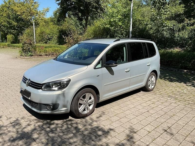 Silber Gebraucht 2012 VW Touran Match Van / Kleinbus | 7.200 € (Fairer Preis) - Bild 1/4
