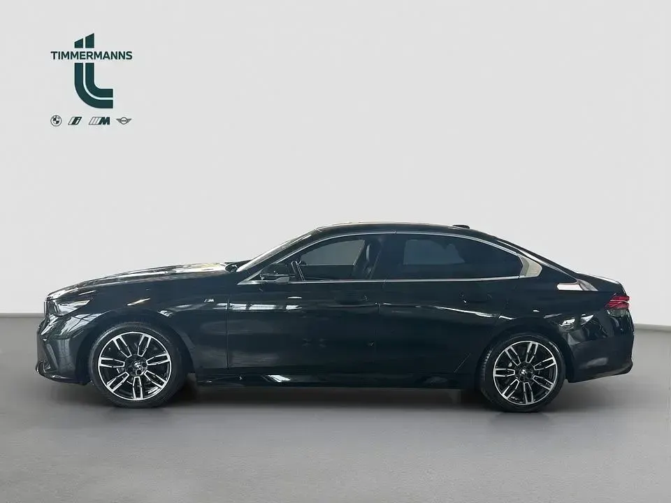 Gebraucht BMW 520 M Sport 197 PS (144 kW) 2024 Schwarz Limousine