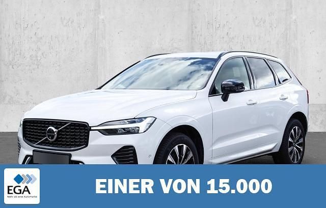 Gebraucht Volvo XC60 Plus 250 PS (183 kW) 2023 Weiß metallic SUV