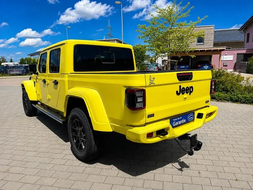 Gebraucht Jeep Gladiator Overland 264 PS (194 kW) 2023 Gelb Pickup