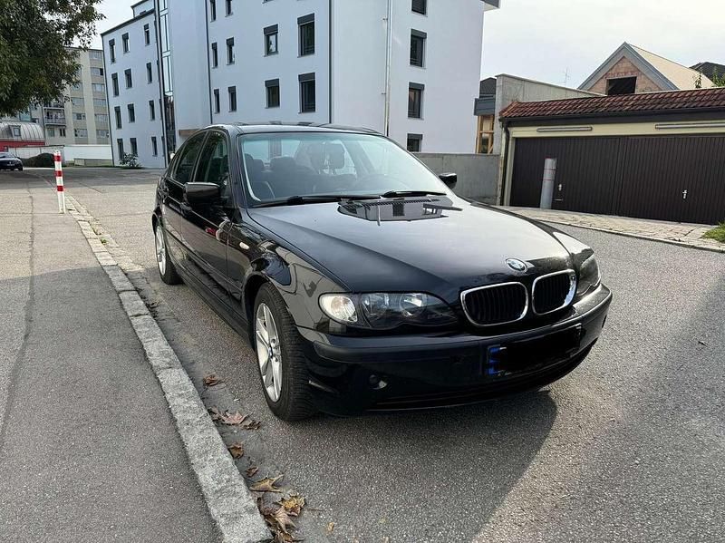 Second-hand BMW 318 143 CP (105 kW) 2004 Berlinǎ