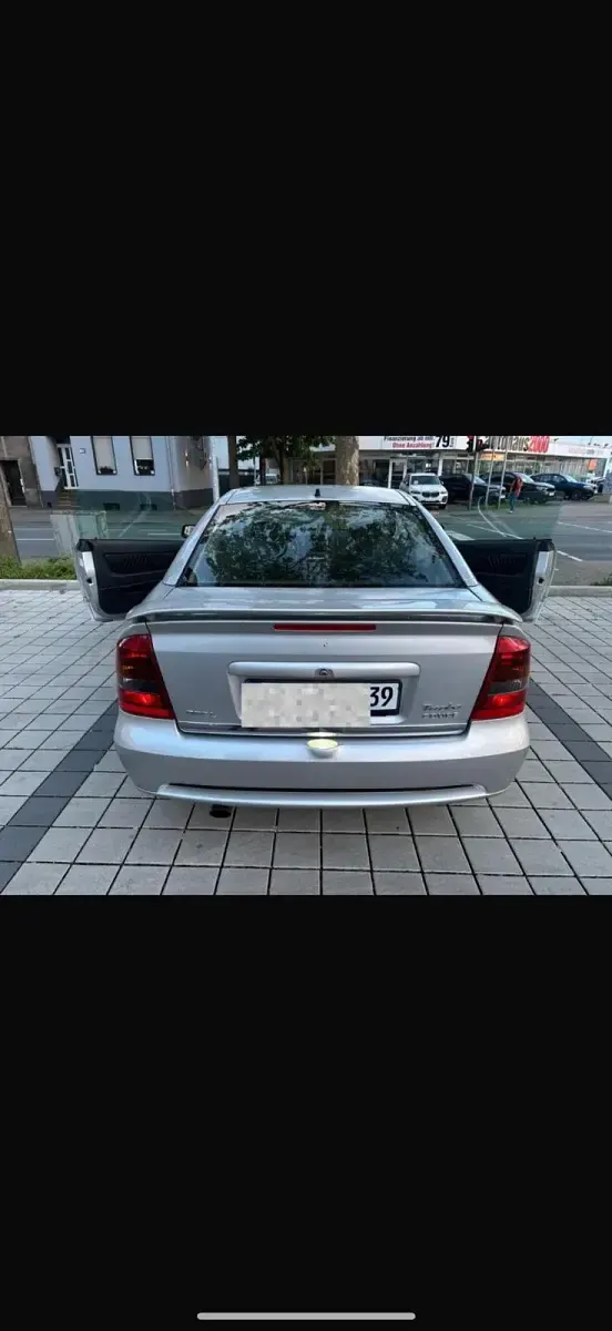 Gebraucht Opel Astra 200 PS (147 kW) 2001 Silber Coupé