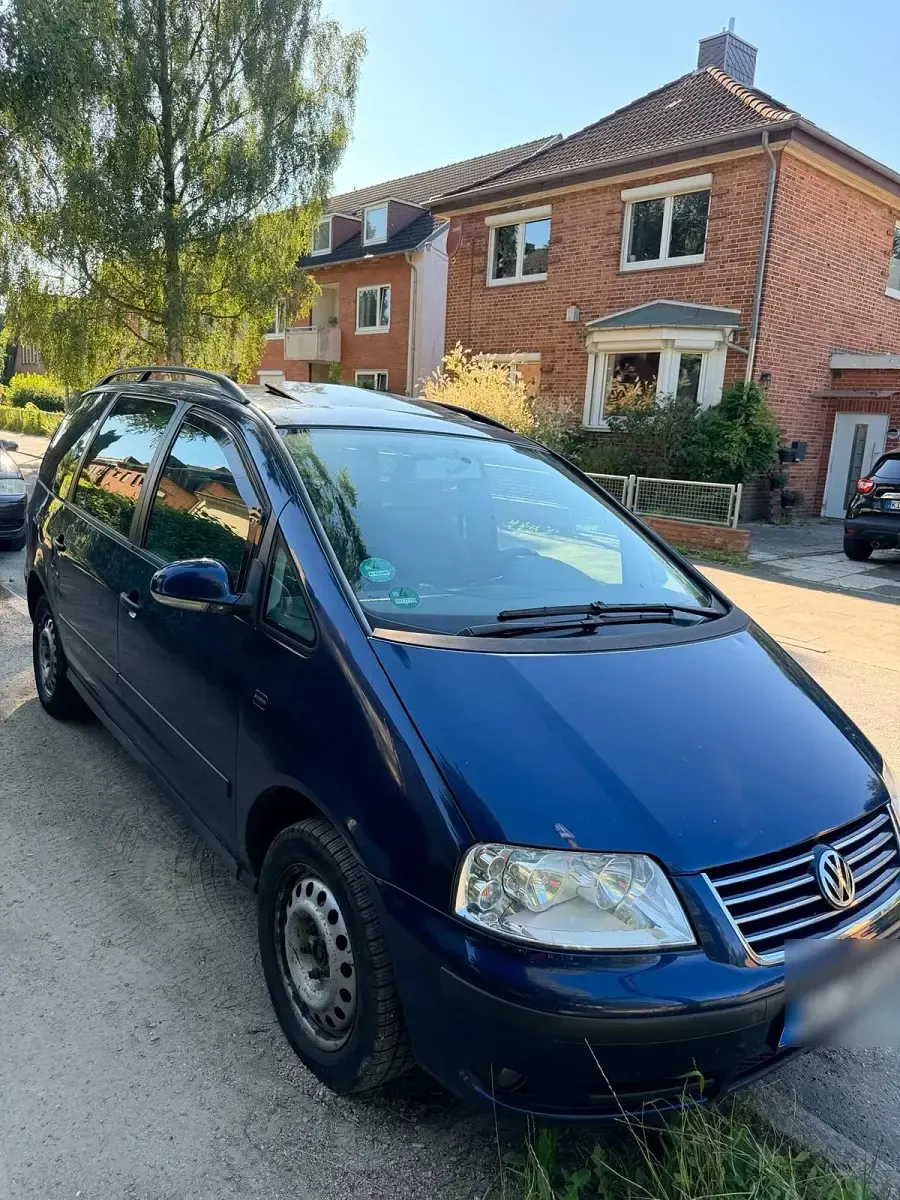 Gebraucht VW Sharan 116 PS (85 kW) 2009 Blau Van / Kleinbus